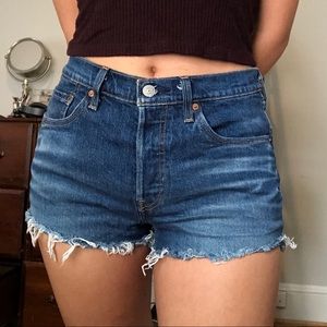 Classic Levi’s 501 shorts. S29